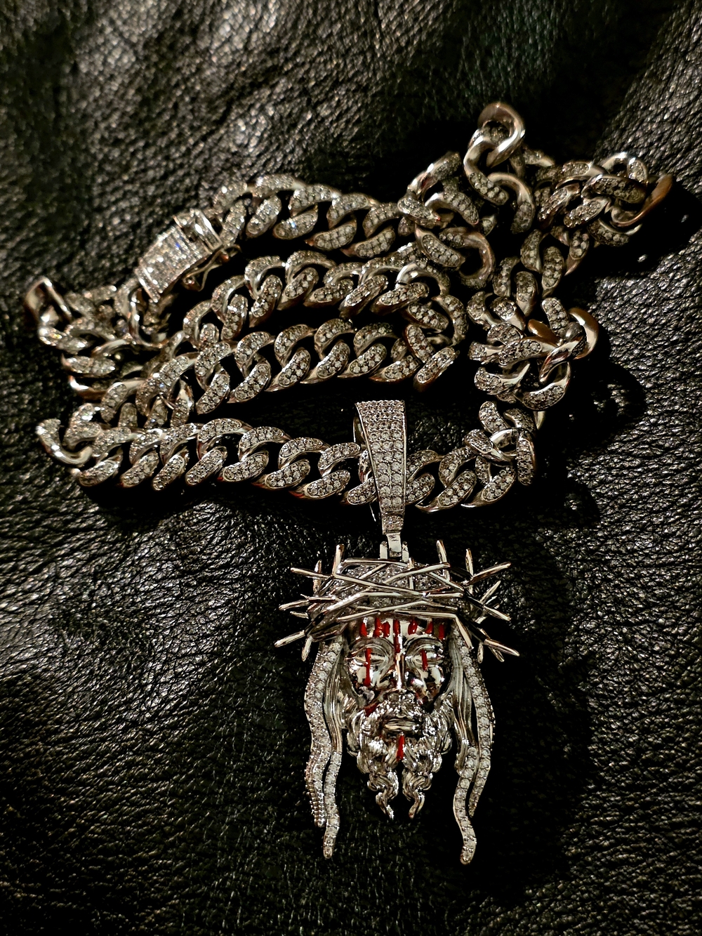 Source Unknown Silver Tone Iced Jesus Crown Pendant Cuban Link Chain